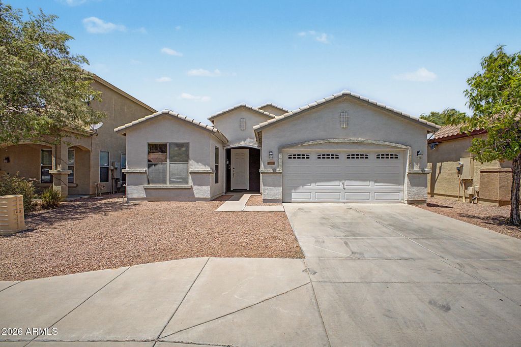 4426 W BURGESS Lane, Laveen, AZ 85339