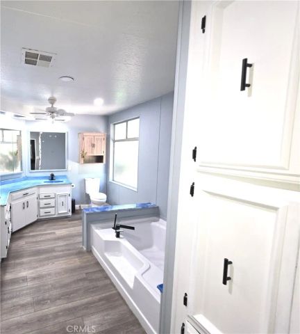 1239 Brentwood, Hemet, CA 92545
