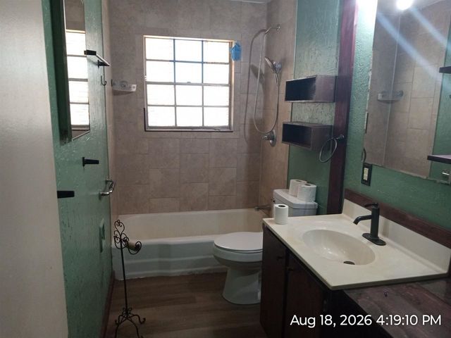 5319 NW Ash Ave, Lawton, OK 73505