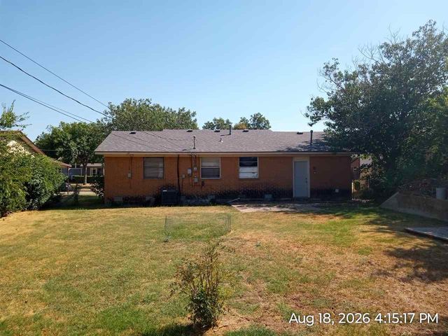 5319 NW Ash Ave, Lawton, OK 73505