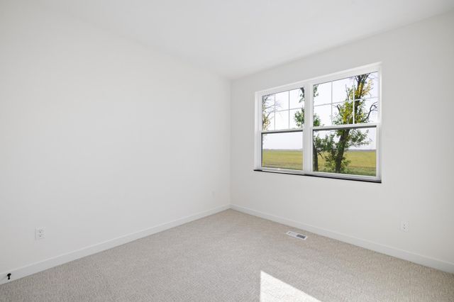 5885 41 Street S, Fargo, ND 58104