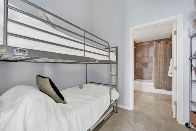 1524 S SANGAMON Street 806, Chicago, IL 60608