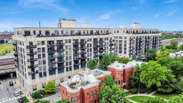 1524 S SANGAMON Street 806, Chicago, IL 60608