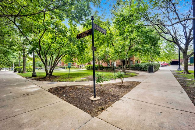 1524 S SANGAMON Street 806, Chicago, IL 60608