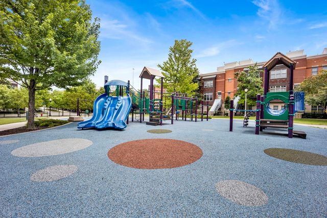 1524 S SANGAMON Street 806, Chicago, IL 60608