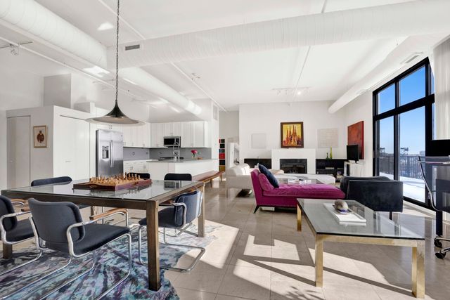 1524 S SANGAMON Street 806, Chicago, IL 60608