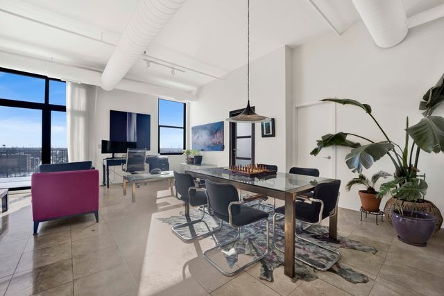 1524 S SANGAMON Street 806, Chicago, IL 60608