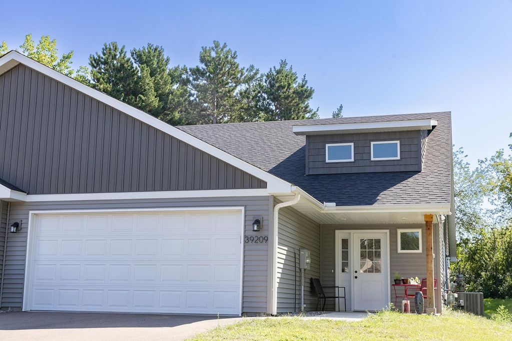 39209 Grand Avenue, North Branch, MN 55056 — photo 2