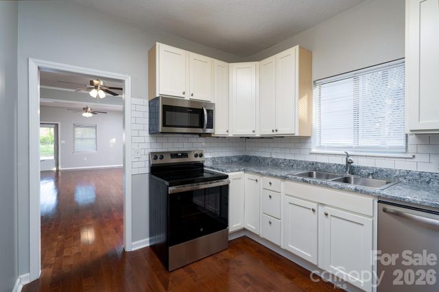 607 N Salisbury Avenue, Spencer, NC 28159