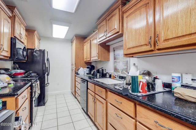 15035 Pawnee Place, Kiln, MS 39556