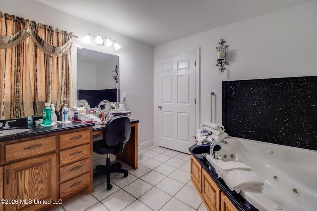 15035 Pawnee Place, Kiln, MS 39556