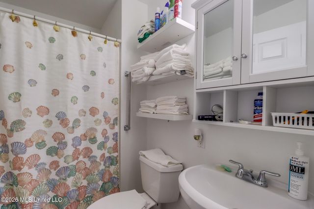 15035 Pawnee Place, Kiln, MS 39556