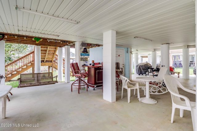 15035 Pawnee Place, Kiln, MS 39556