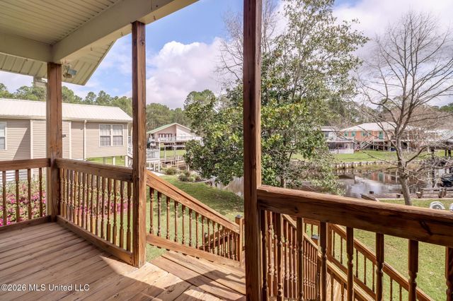 15035 Pawnee Place, Kiln, MS 39556