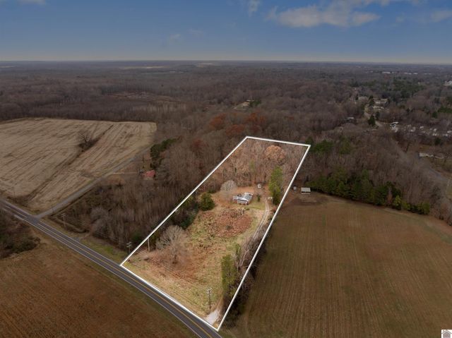 2705 Eggners Ferry Rd, Benton, KY 42025