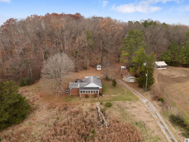2705 Eggners Ferry Rd, Benton, KY 42025
