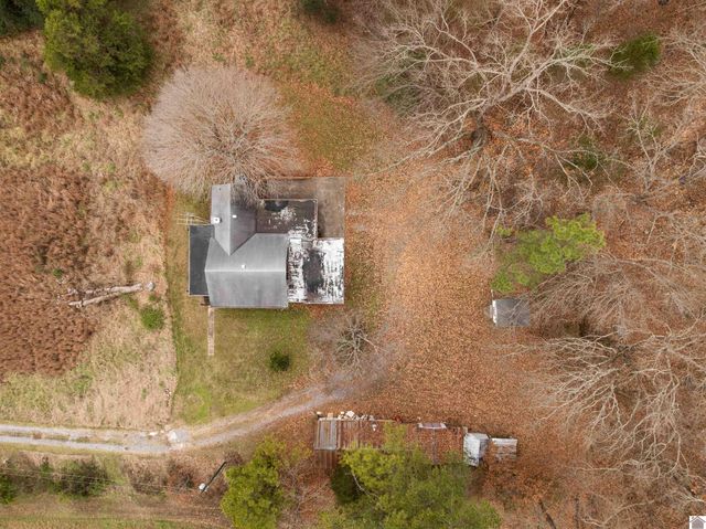 2705 Eggners Ferry Rd, Benton, KY 42025