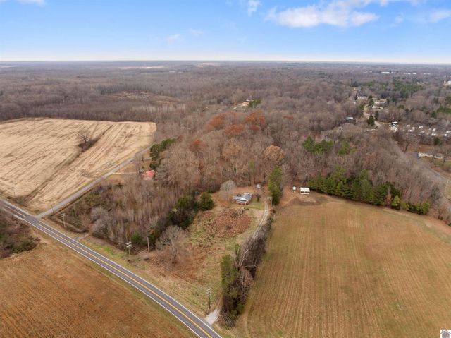 2705 Eggners Ferry Rd, Benton, KY 42025