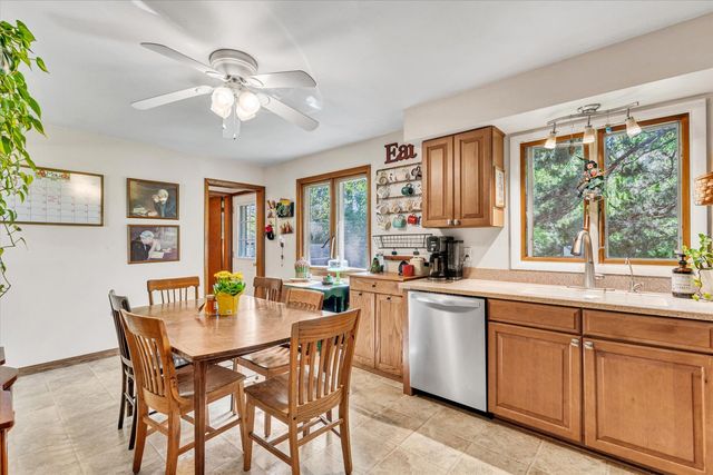 7016 131st Street, Coal Valley, IL 61240