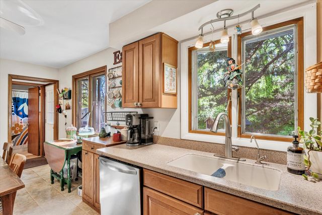 7016 131st Street, Coal Valley, IL 61240