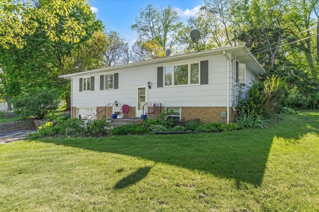 7016 131st Street, Coal Valley, IL 61240