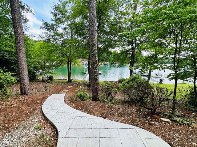 429 Long Reach Drive, Salem, SC 29676