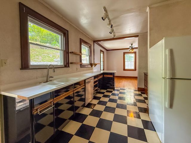 201 N Seminole Drive, Chattanooga, TN 37411