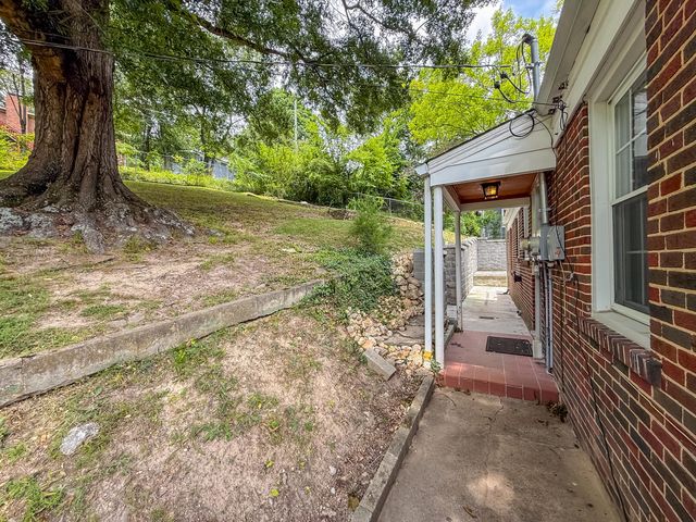 201 N Seminole Drive, Chattanooga, TN 37411