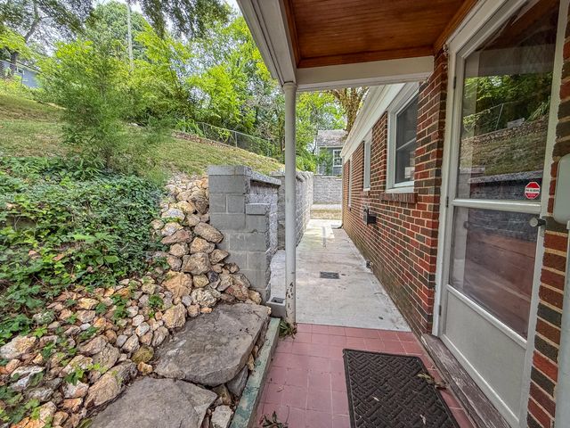 201 N Seminole Drive, Chattanooga, TN 37411