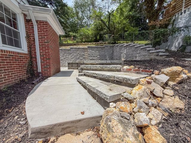 201 N Seminole Drive, Chattanooga, TN 37411