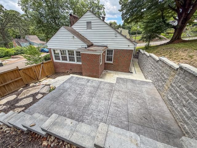 201 N Seminole Drive, Chattanooga, TN 37411