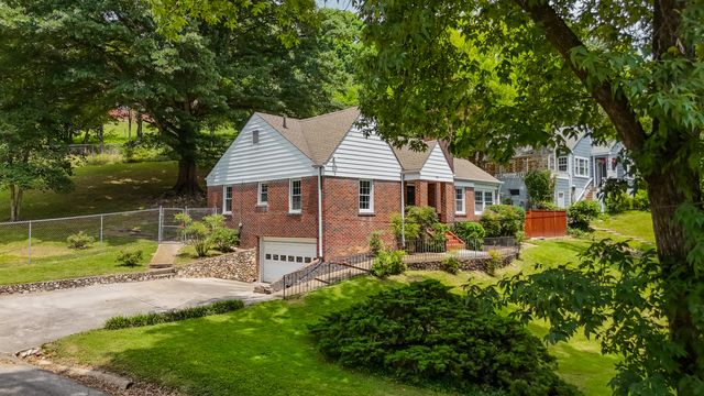 201 N Seminole Drive, Chattanooga, TN 37411