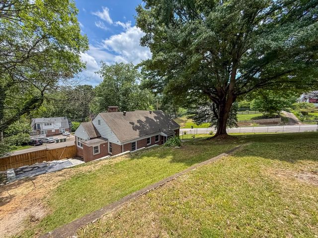 201 N Seminole Drive, Chattanooga, TN 37411
