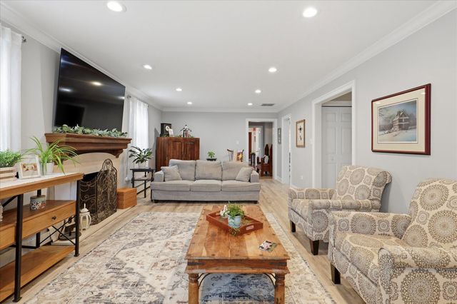 609 SAN MARINO AVE, Bryn Mawr, PA 19010