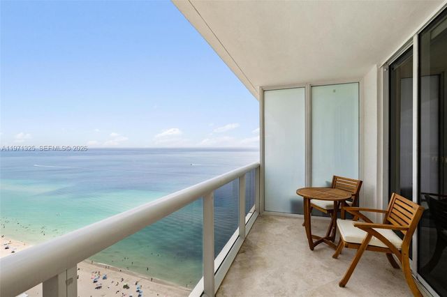 1830 S OCEAN DR 2811, Hallandale Beach, FL 33009