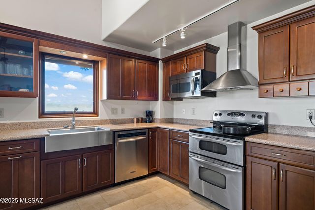 33351 S High Jinks Road, Oracle, AZ 85623