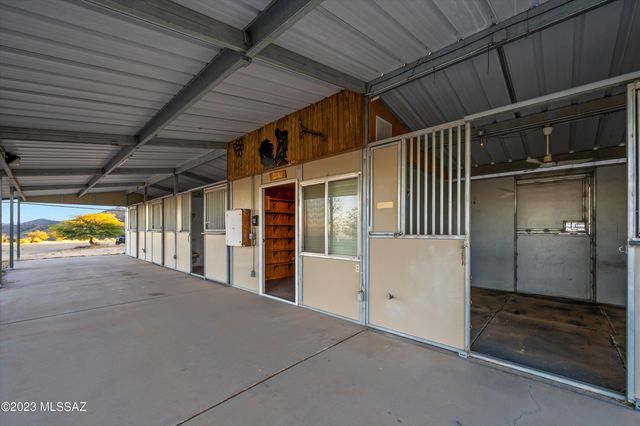 33351 S High Jinks Road, Oracle, AZ 85623