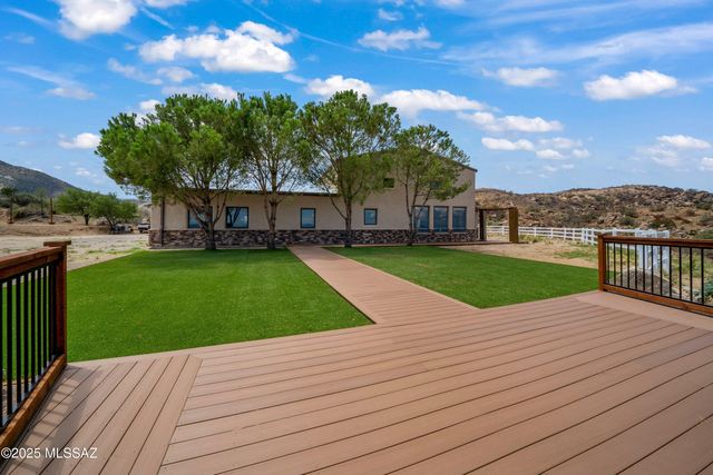 33351 S High Jinks Road, Oracle, AZ 85623