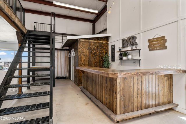 33351 S High Jinks Road, Oracle, AZ 85623