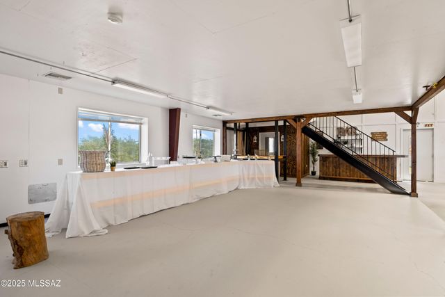 33351 S High Jinks Road, Oracle, AZ 85623