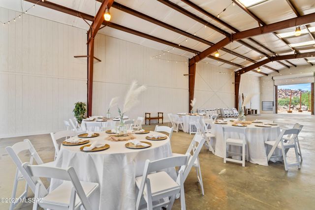 33351 S High Jinks Road, Oracle, AZ 85623