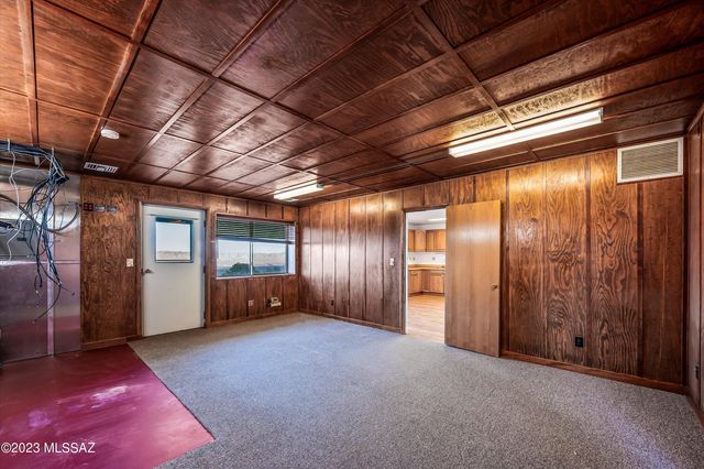 33351 S High Jinks Road, Oracle, AZ 85623