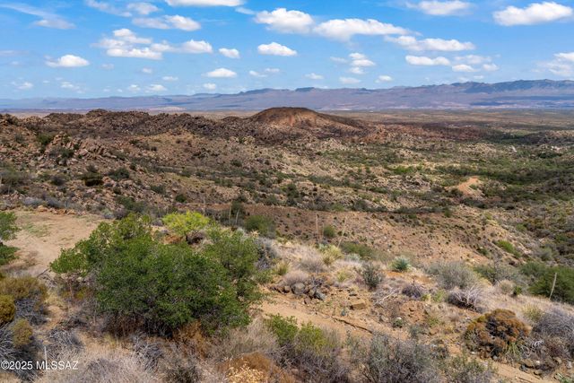 33351 S High Jinks Road, Oracle, AZ 85623