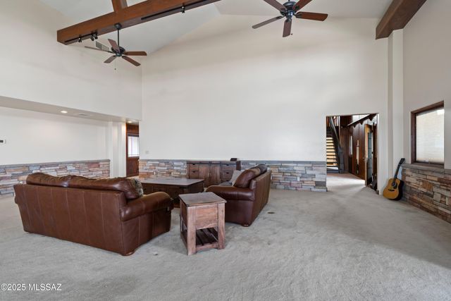 33351 S High Jinks Road, Oracle, AZ 85623