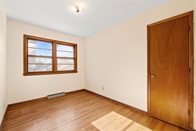 1219 Oakcrest, Iowa City, IA 52246