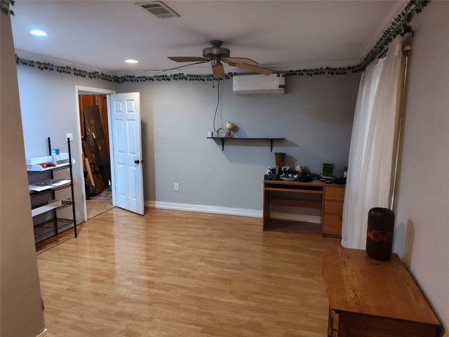 5077 E Line Road, Whitewright, TX 75491