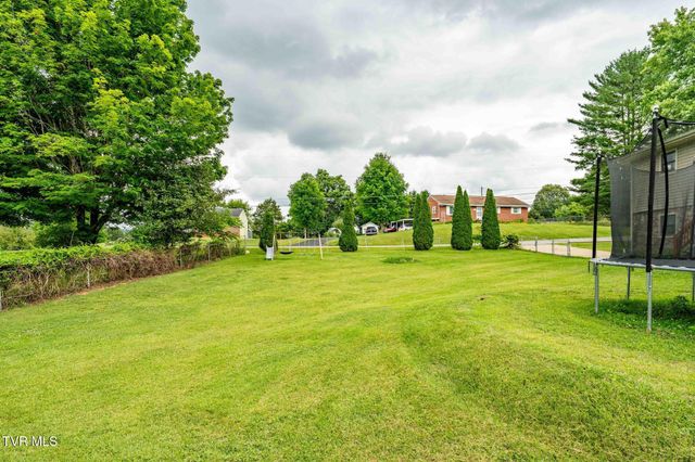 147 Hillcrest Circle, Jonesborough, TN 37659