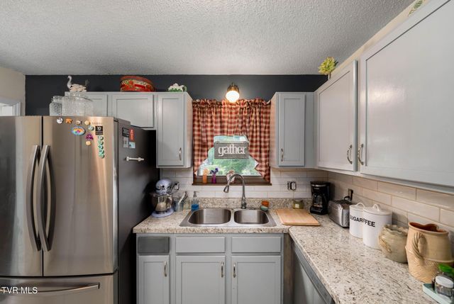 147 Hillcrest Circle, Jonesborough, TN 37659