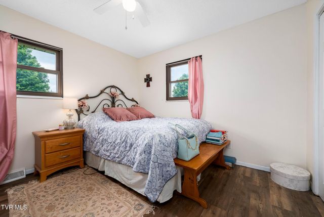 147 Hillcrest Circle, Jonesborough, TN 37659