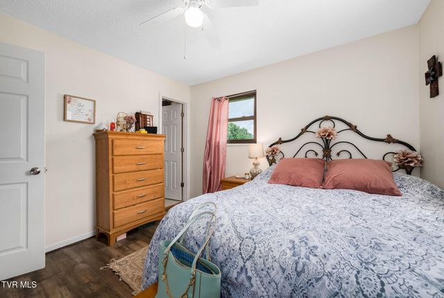 147 Hillcrest Circle, Jonesborough, TN 37659